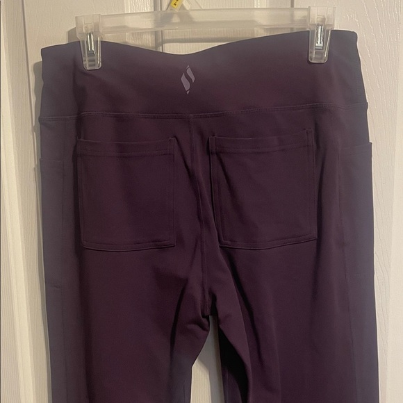 Skechers Deep Purple Activewear - Picture 3 of 3